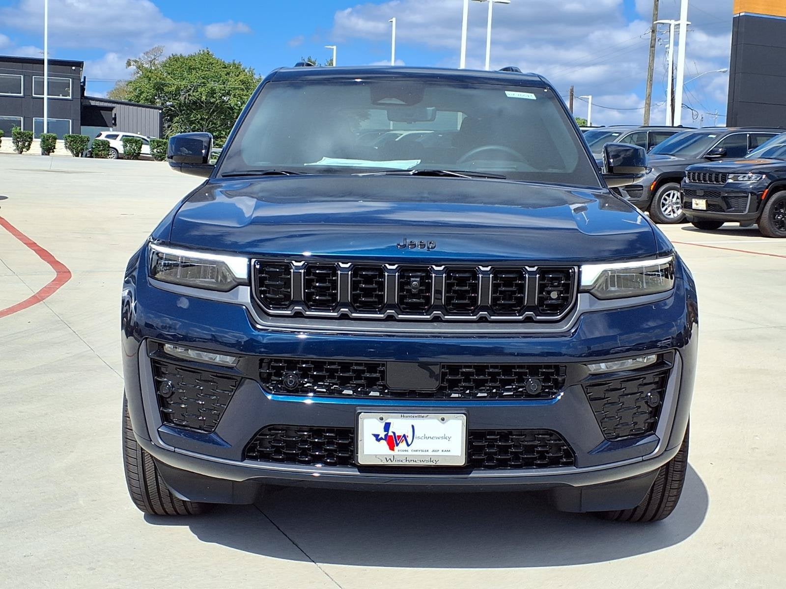 2027 Jeep Grand Cherokee Summit