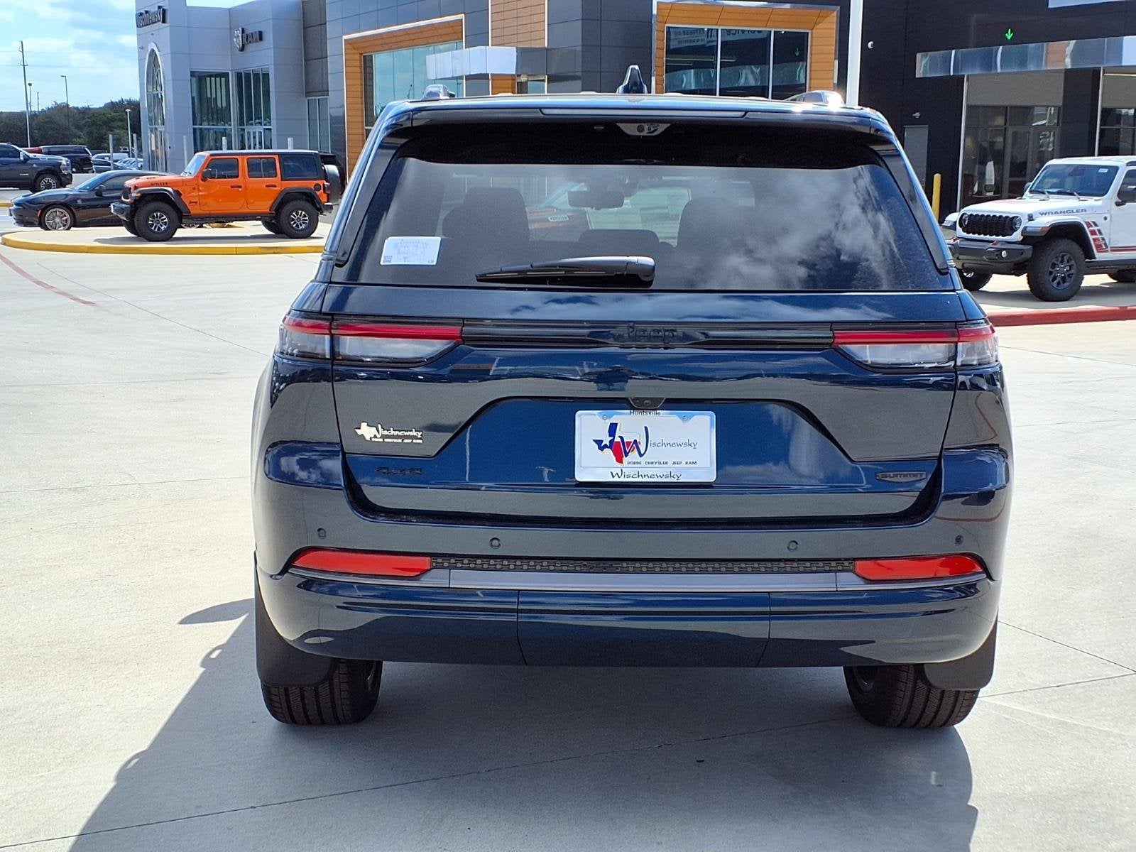 2027 Jeep Grand Cherokee Summit
