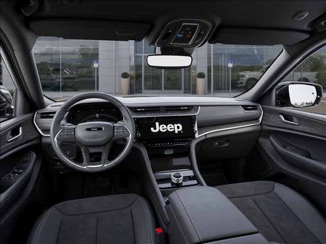 2027 Jeep Grand Cherokee L Laredo Altitude
