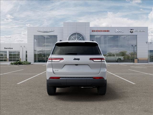 2026 Jeep Grand Cherokee L Laredo Altitude