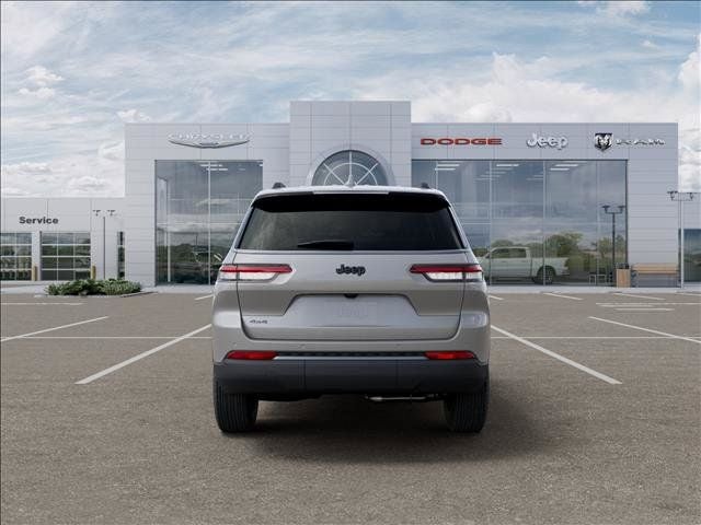 2026 Jeep Grand Cherokee L Laredo Altitude
