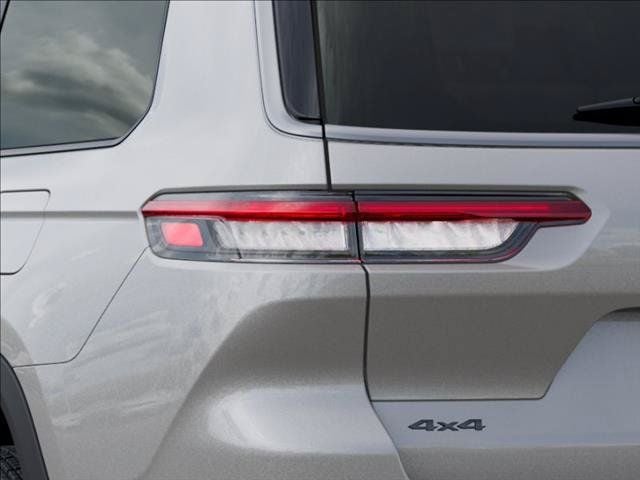 2026 Jeep Grand Cherokee L Laredo Altitude