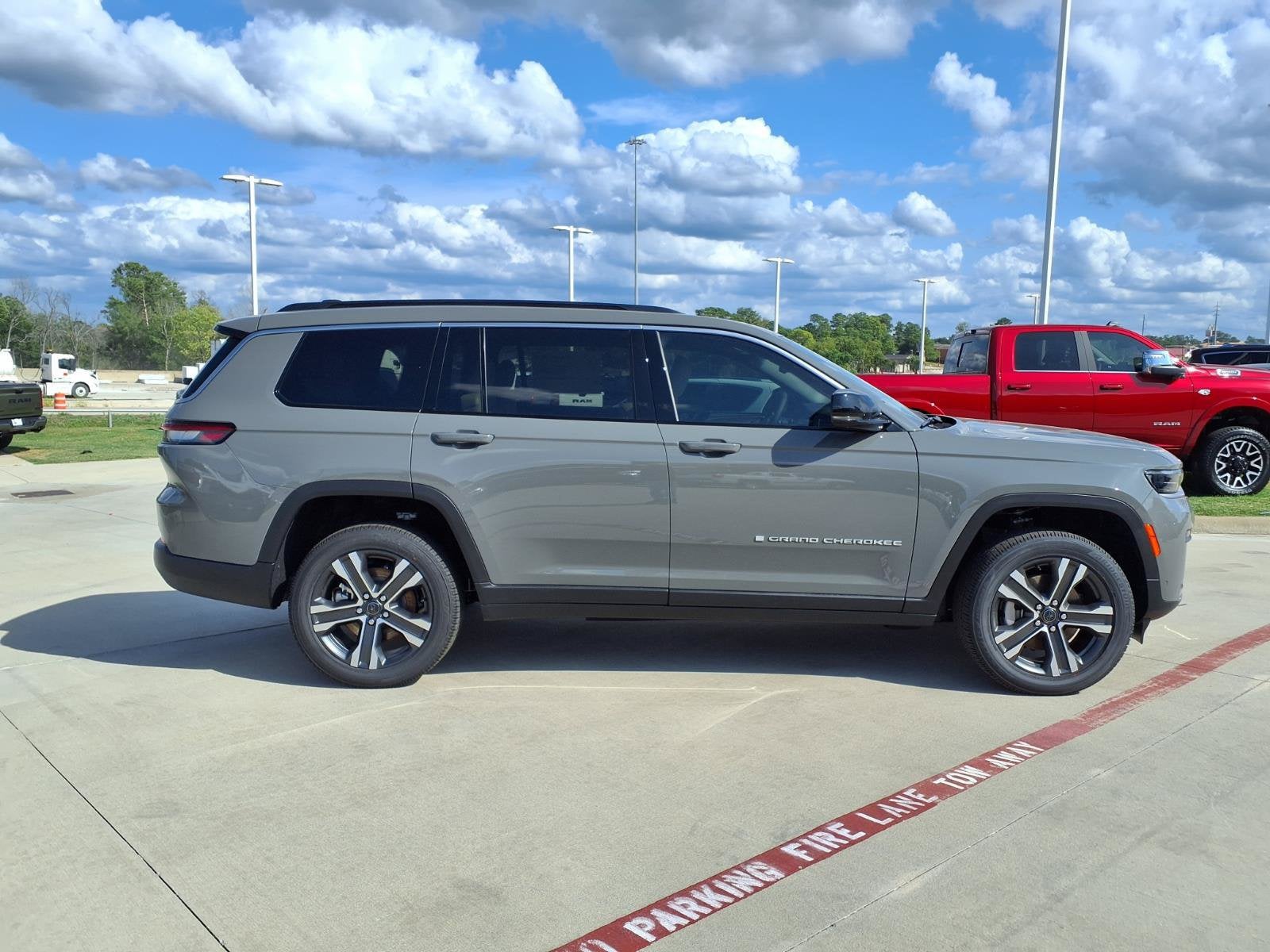 2027 Jeep Grand Cherokee L Limited