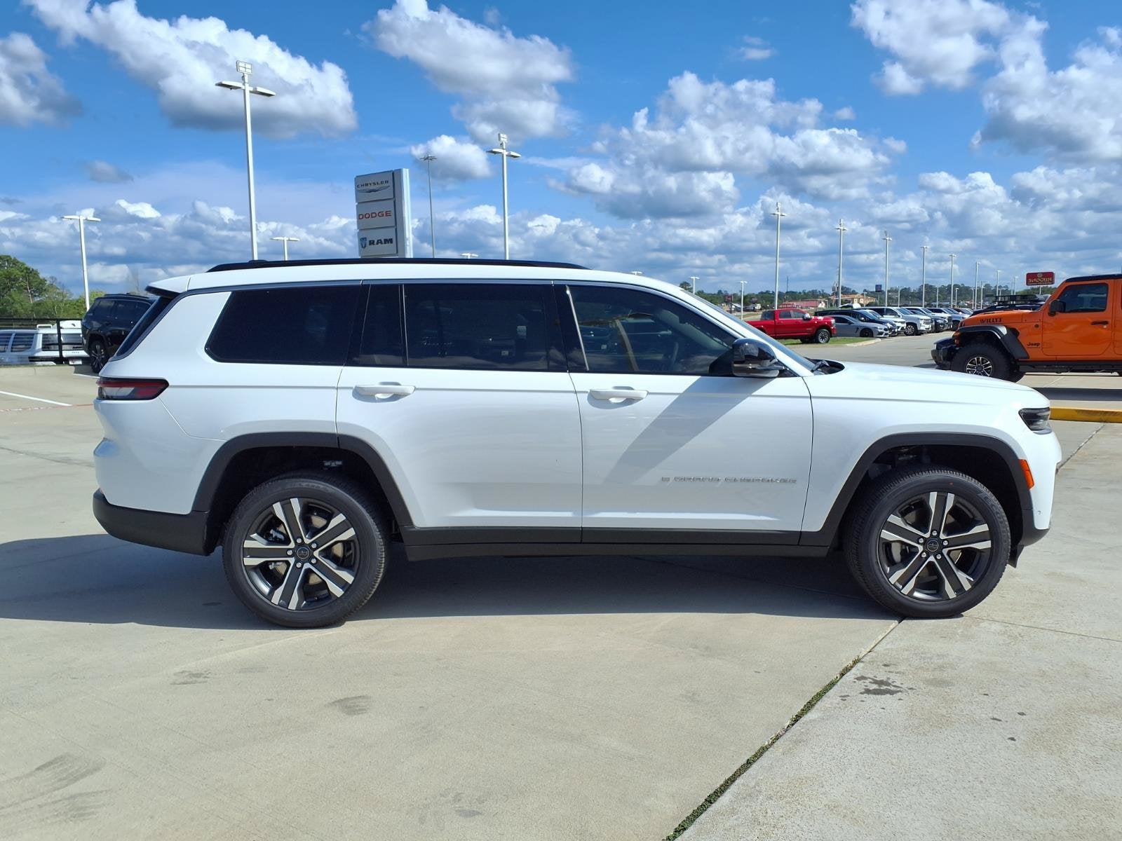 2027 Jeep Grand Cherokee L Limited