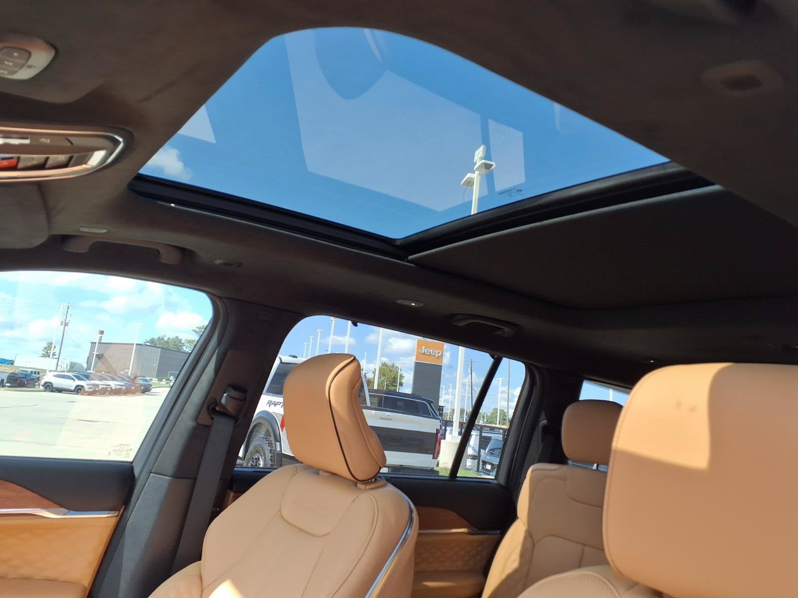 2027 Jeep Grand Cherokee L Summit
