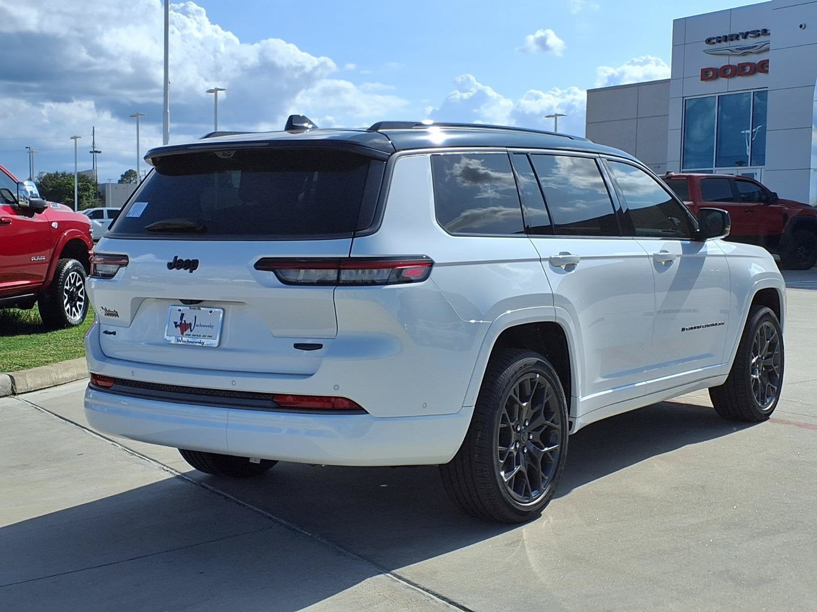2027 Jeep Grand Cherokee L Summit