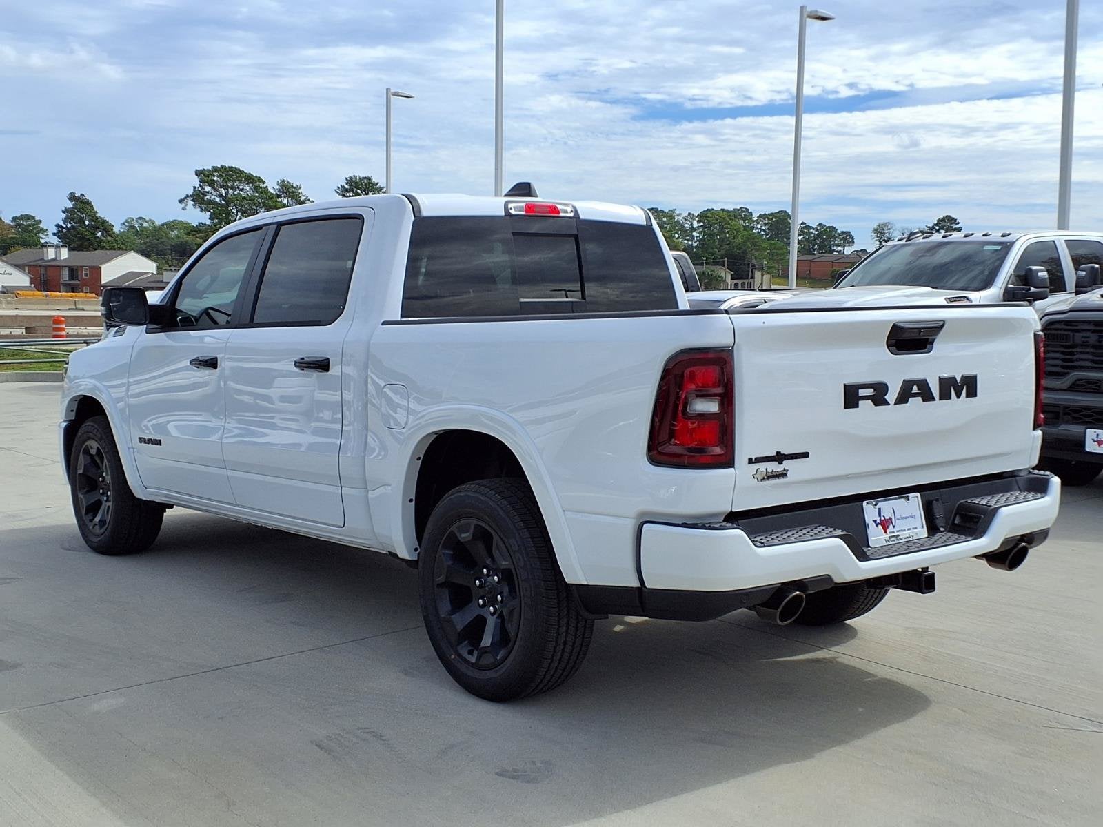 2027 RAM 1500 Big Horn/Lone Star