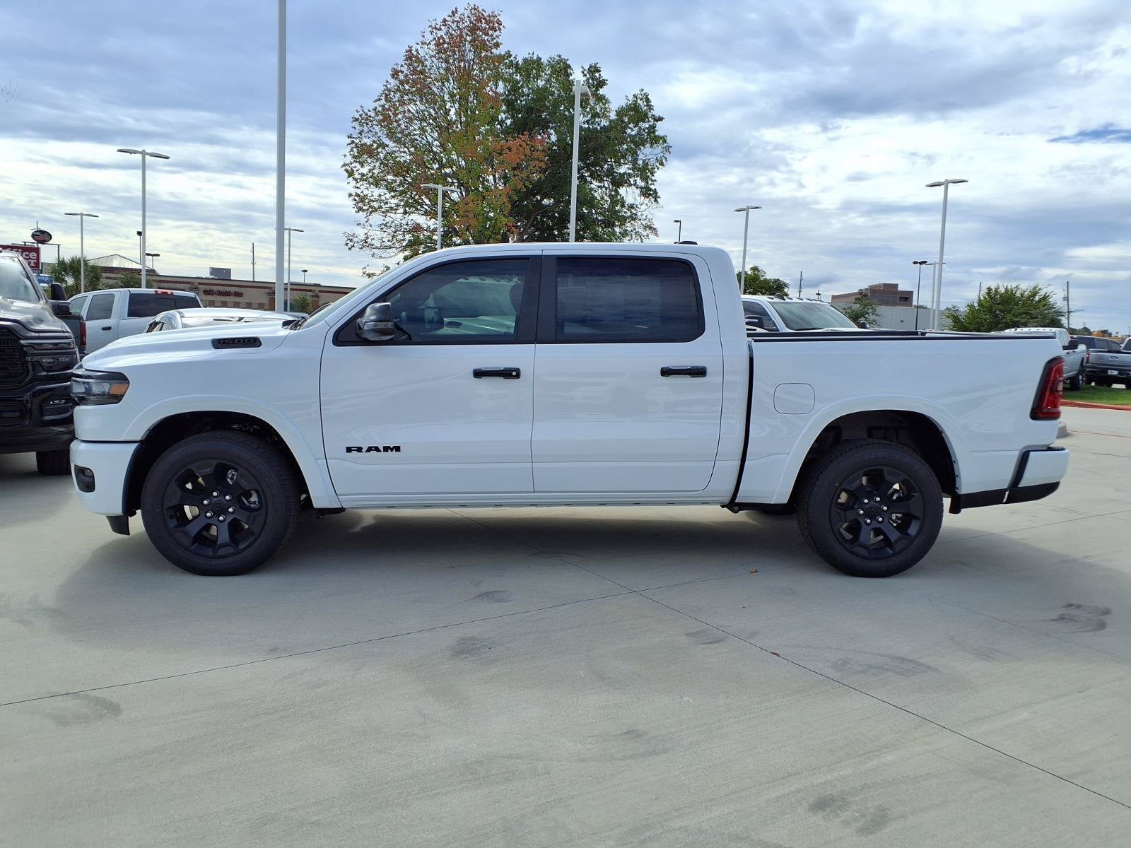 2027 RAM 1500 Big Horn/Lone Star