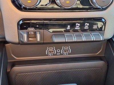 2027 RAM 1500 Big Horn/Lone Star
