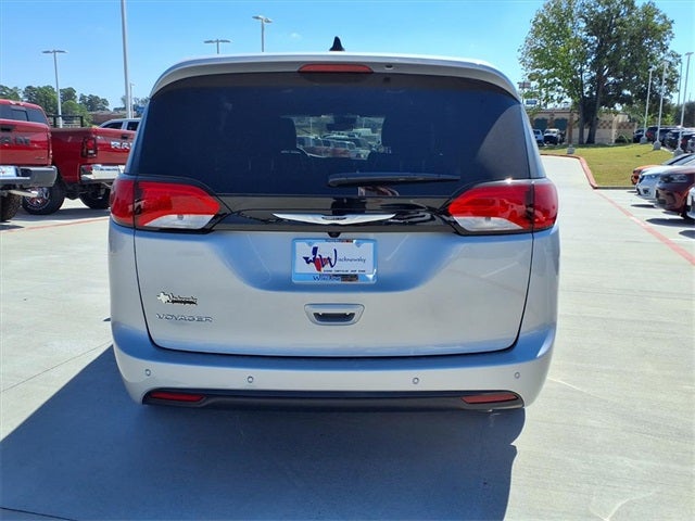 2026 Chrysler Voyager LX