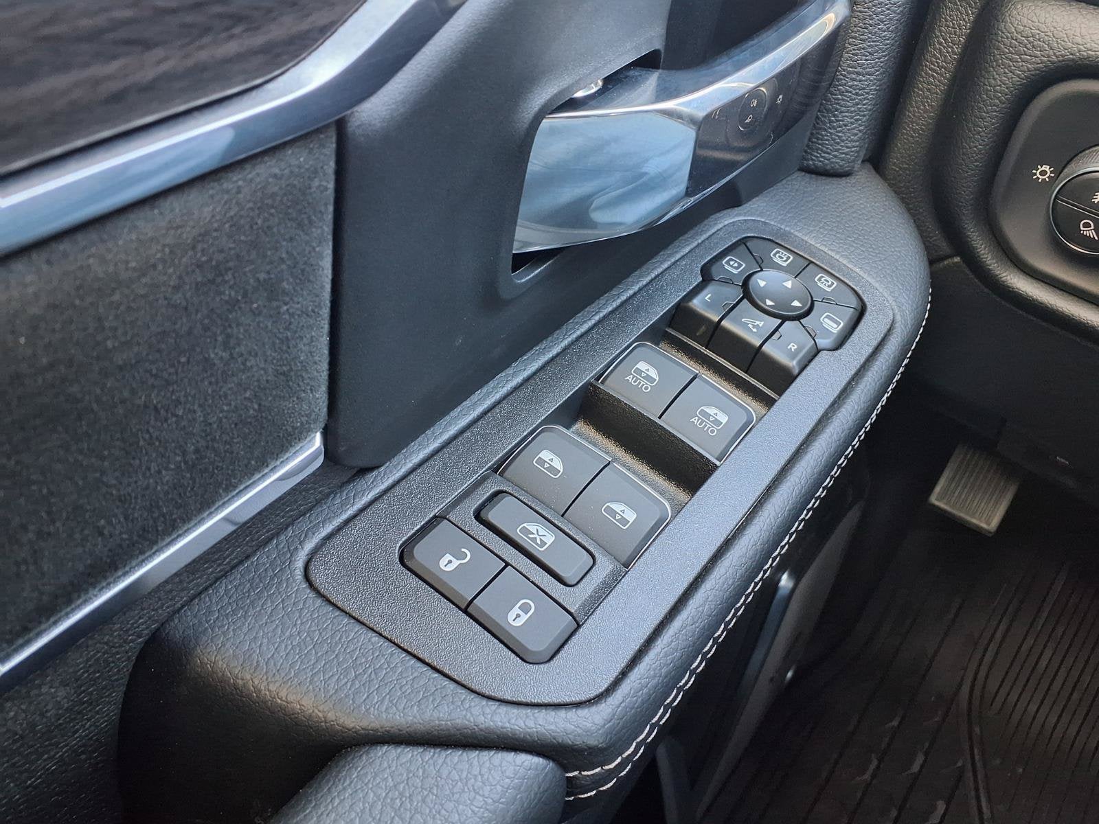 2027 RAM 2500 Laramie