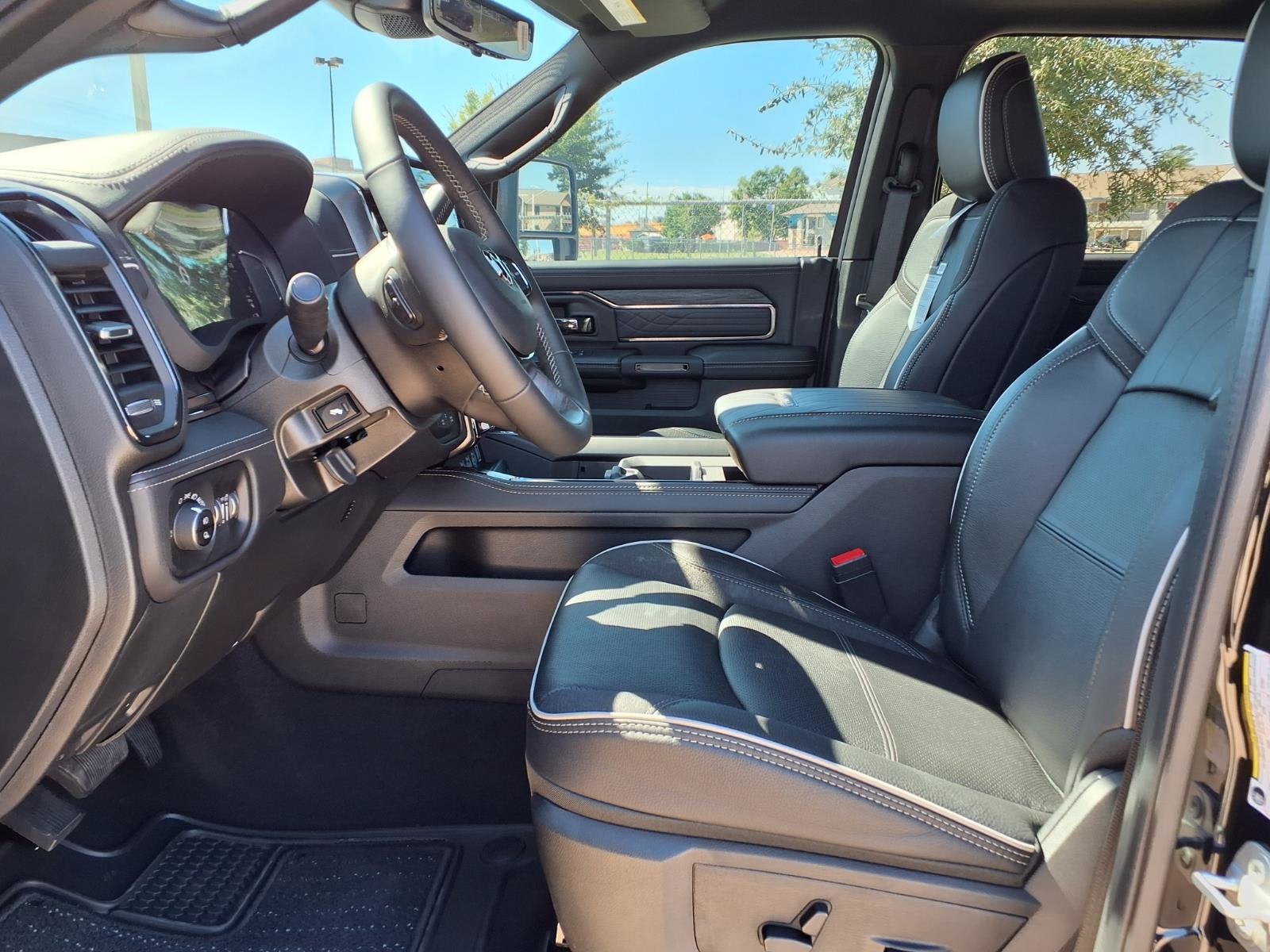 2027 RAM 3500 Limited