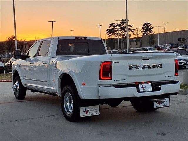 2026 RAM 3500 Limited