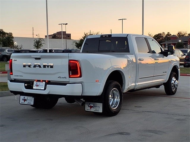 2026 RAM 3500 Limited